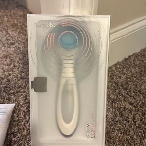 Lumispa facial cleanser